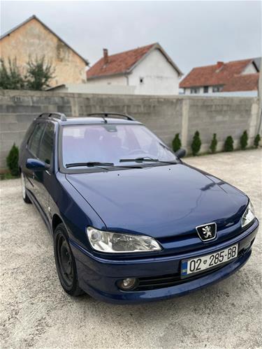 Peugeot 306