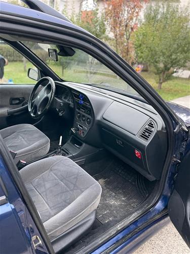 Peugeot 306