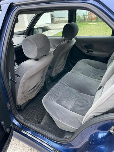 Peugeot 306