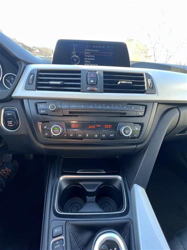 BMW 320d xDrive Touring