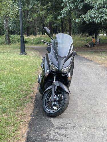 Yamaha xmax 250