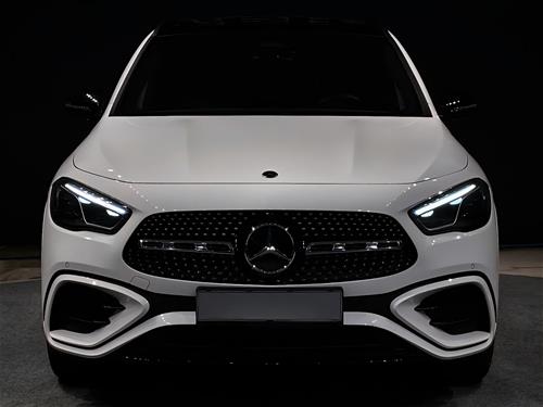 MERCEDES GLA200D 2023 (AMG-LINE) 4MATIC / MILD-HYBRID