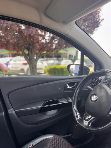 Shes veturen Renault Captur 2016 (1.5 dCi)