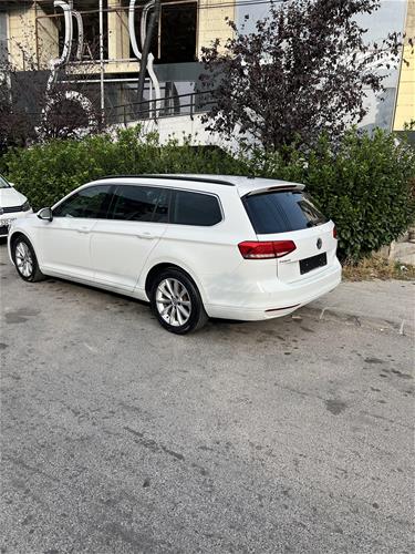 Shitet vetura Passat b8