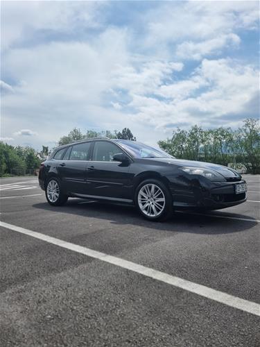 Shes veturen Renault Laguna 3 GT