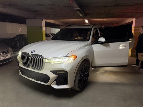 BMW X7 50i 4.4 2019