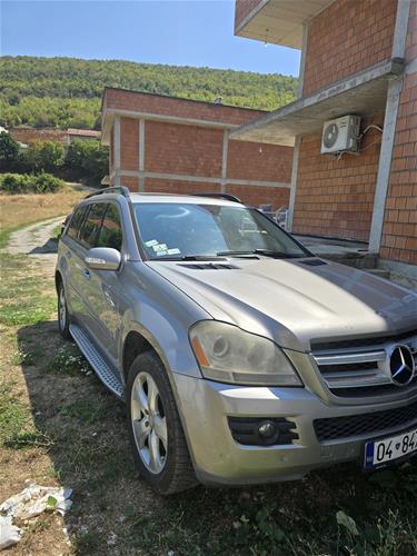 Shes veturen Mercedes benz GL 320