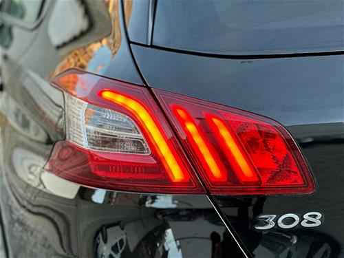 PEUGEOT 308 1.2B 131PS PANORAM 6SHPEJTSI RKS 2015