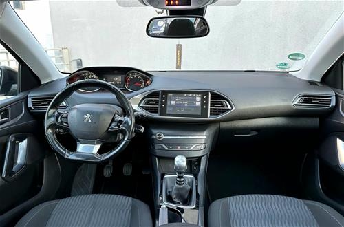 PEUGEOT 308 1.2B 131PS PANORAM 6SHPEJTSI RKS 2015