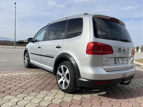 VW Touran 2.0 TDI - Cross - Automatik -140Ps - DSG
