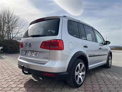 VW Touran 2.0 TDI - Cross - Automatik -140Ps - DSG