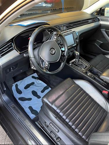 VW Passat