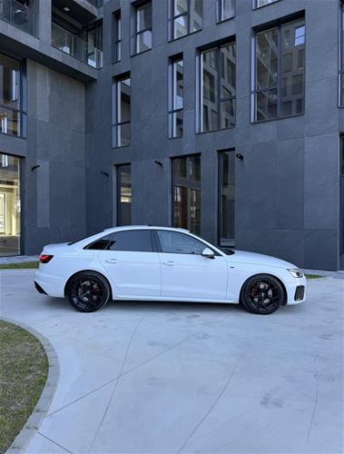 Audi A4 2021 Matrix S-Line