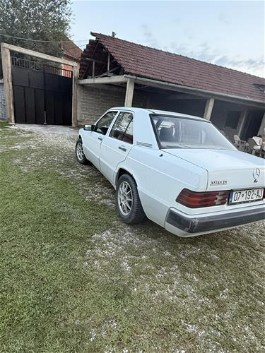 Shes Veturen  Mercedes 190 D
