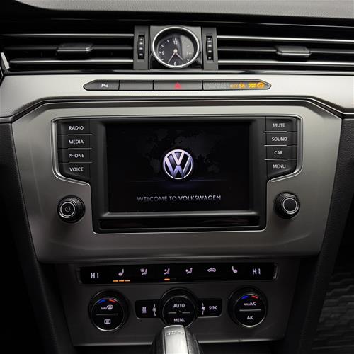ID: 1354 VW PASSAT B8 2.0TDI DSG - BLUEMOTION - HIGHLINE