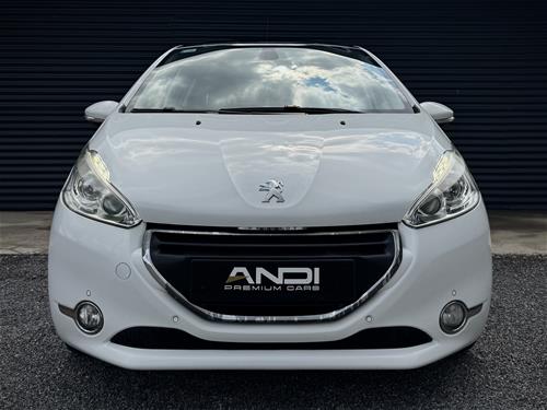 Peugeot 208 1.6 Blue-HDI Automatik 2014