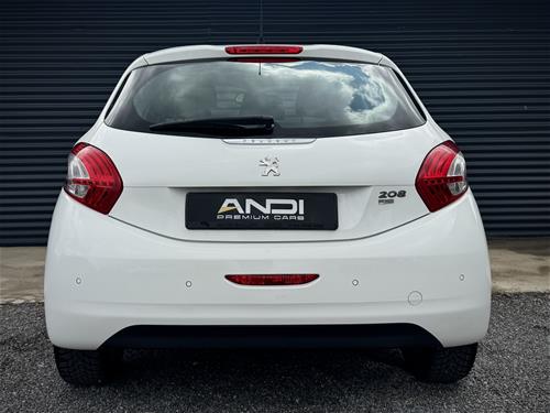 Peugeot 208 1.6 Blue-HDI Automatik 2014