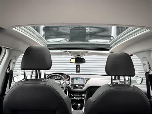 Peugeot 208 1.6 Blue-HDI Automatik 2014