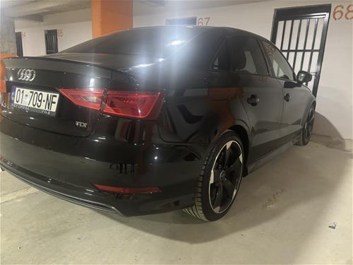 Shes veturen Audi A3 Sedan