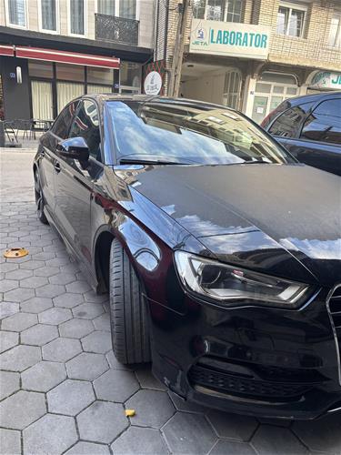Shes veturen Audi A3 Sedan