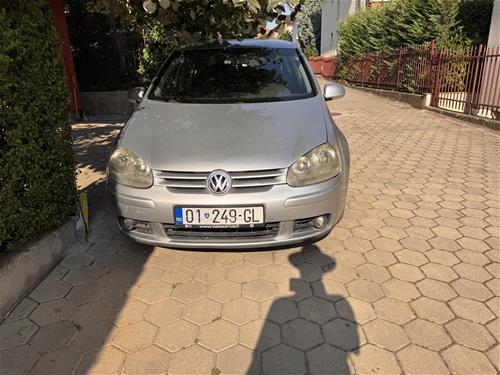 Shes veturen VW Golf 5