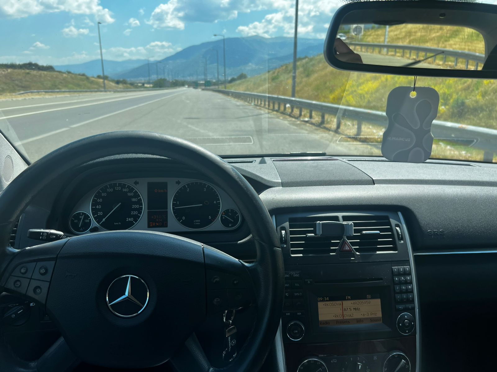 Mercedes B200 2011