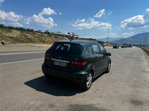 Mercedes B200 2011