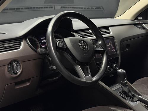 ID: 6324 SKODA OCTAVIA 2.0TDI 4x4 - *LAURIN & KLEMENT*