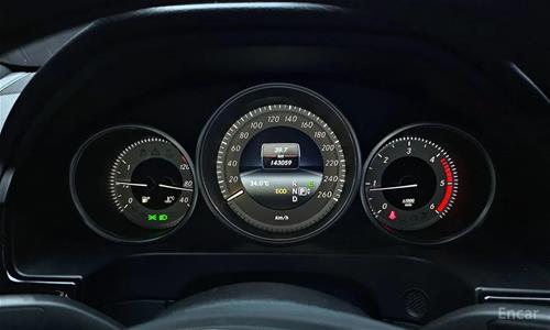 SHITET MERCEDES E-CLASS 220 BLUETECH AVANT-GARD
