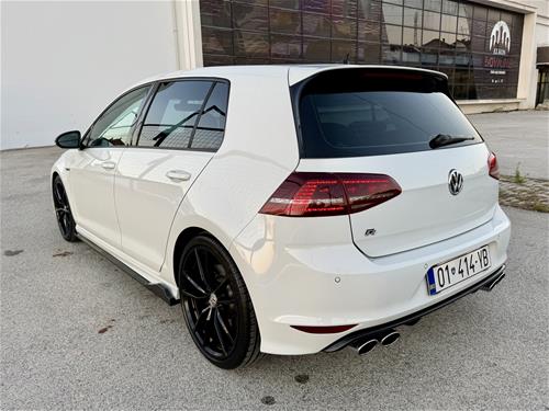 VW Golf R