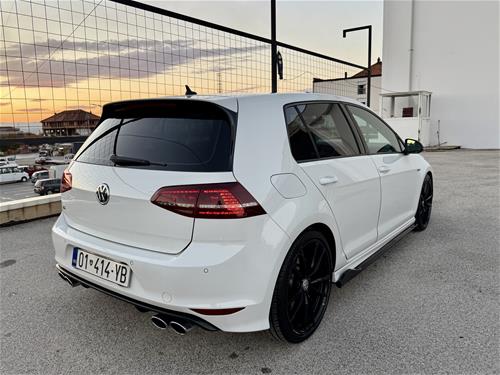 VW Golf R
