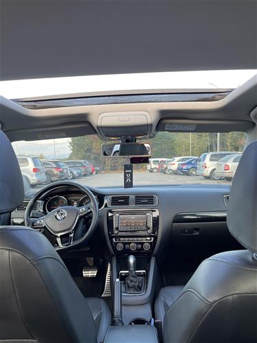 Volkswagen Jetta 2.0 TDI Premium, Automatik BlueMotion – 150 Kuaj Fuqi, Çmimi 12,500 i Negociueshëm