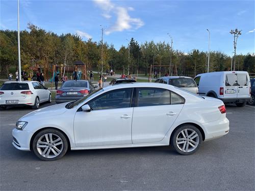 Volkswagen Jetta 2.0 TDI Premium, Automatik BlueMotion – 150 Kuaj Fuqi, Çmimi 12,500 i Negociueshëm