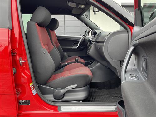 Shes SKODA MONTE-CARLO 1.6 TDI 2014 215 mij KM