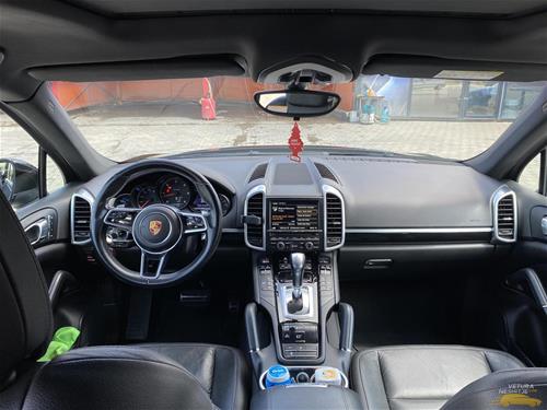 SHES PORSCHE CAYENNE 30. DIESEL