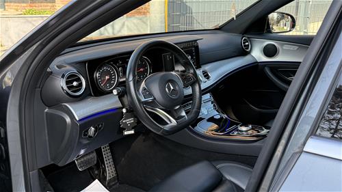 Mercedes Benz E220 Amg Line