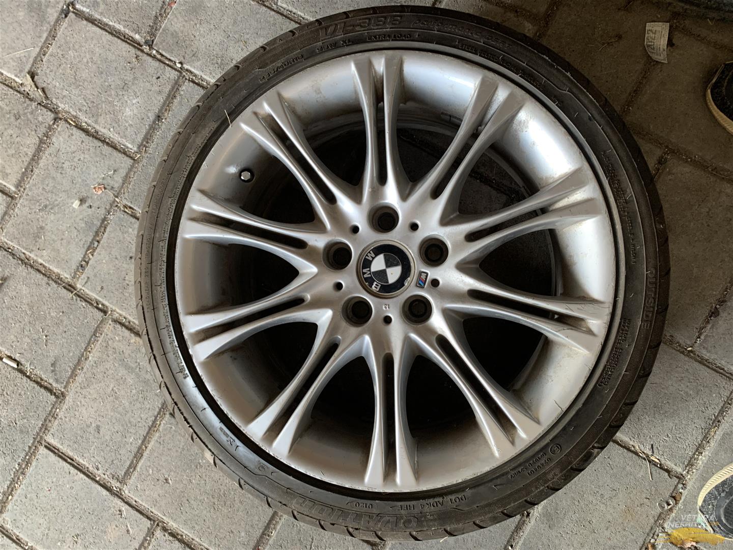 Fellne BMW M5 E60-E61 18col